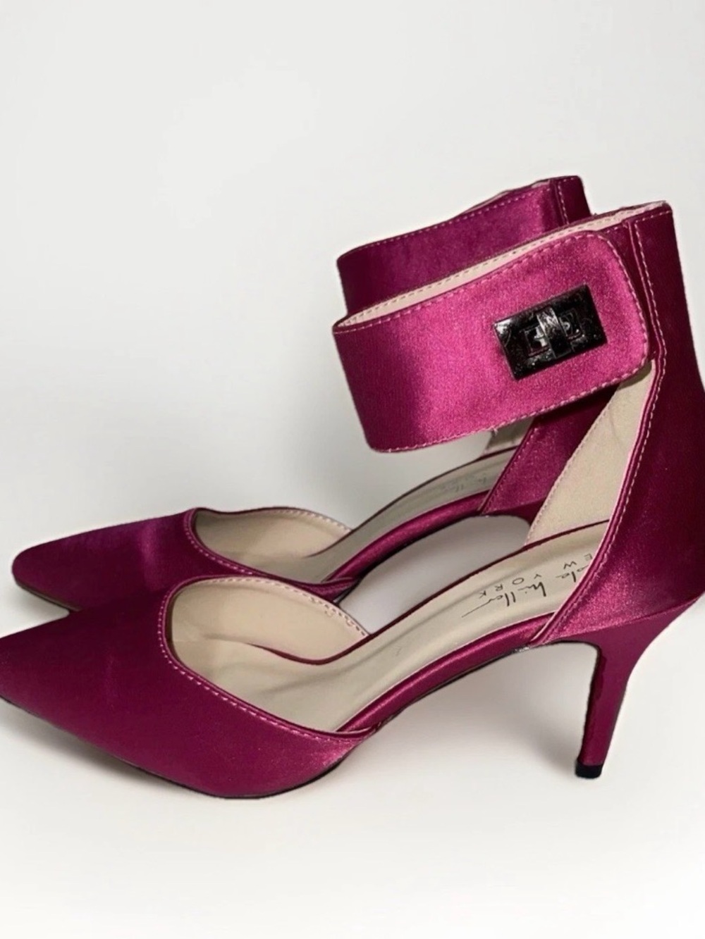 Womens Nicole Miller Pink Satin Ankle Strap Heels Sz 8 Closed Toe Stiletto